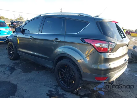 2017 Ford Escape Titanium из США, поврежденный, VIN 1FMCU0J95HUD03905